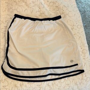 Southern Tide White and Navy Skirt